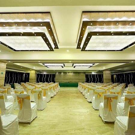 D R Utthama Nellore - Am Hotel Kollection Екстериор снимка