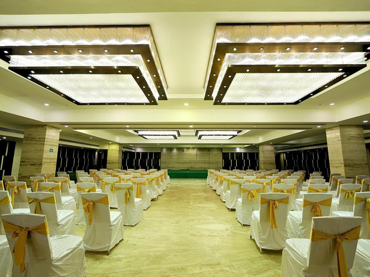 D R Utthama Nellore - Am Hotel Kollection Екстериор снимка