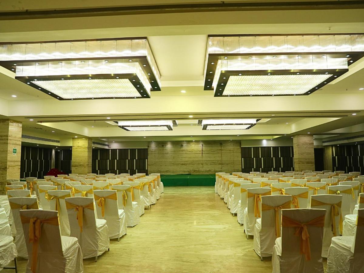 D R Utthama Nellore - Am Hotel Kollection Екстериор снимка